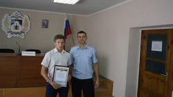 Чернянские правоохранители встретились с победителем конкурса «Полицейский дядя Стёпа»