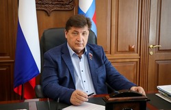 Председатель Облдумы Юрий Клепиков адресовал чернянцам искренние поздравления с памятной датой