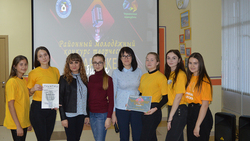 Команда чернянской школы №1 победила в районном конкурсе «Караоке-битва»
