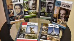 Библиотеки Чернянского района пополнились новыми книгами благодаря фонду «Поколение»