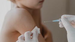 Минздрав Белгородской области напомнил о порядке записи детей на прививку 