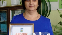 Сразу два библиотекаря Чернянского района получили почётные премии «Призвание»