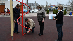 Единороссы и общественники провели мониторинг партийных объектов в Чернянке