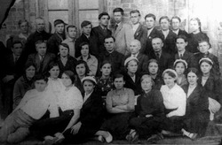 Редакция газеты «Приосколье» ищет родных выпускников 1941 года Чернянской средней школы