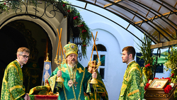 Чернянцы побывали на территории Холковского мужского монастыря в День Святой Троицы