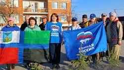 Огибнянские единороссы высадили молодые деревья в селе