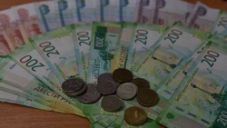 С 1 января 2025 года МРОТ составит 22 440 рублей.