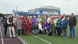 Инструкторы региональной Федерации северной ходьбы провели для чернянцев мастер-класс