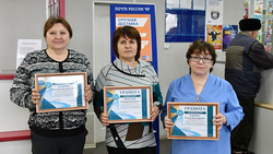 Чернянские почтальоны получили награды за распространение газеты «Приосколье» от редакции
