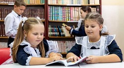 Вячеслав Гладков — о новой единовременной выплате для многодетных семей на покупку школьной формы 
