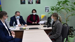Депутаты облдумы провели выездные приёмы граждан в Чернянском районе