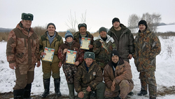Соревнования по зимней рыбалке собрали единомышленников на пруду в селе Лозное