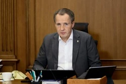 Вячеслав Гладков поздравил ветеранов и сотрудников органов власти с профессиональным праздником