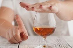 Врач-нарколог Ирина Винникова рассказала о последствиях злоупотребления алкоголем