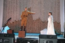 Чернянские артисты театра «Феникс» представили постановку «Он, как он, Василий Тёркин!» 
