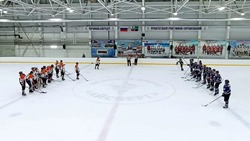 Чернянские хоккеисты одержали уверенную победу над белгородскими «Львами»