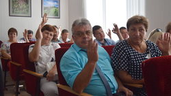 Депутаты из Чернянки одобрили кандидатуру Александра Склярова для занесения в Книгу почёта