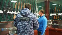 Росгвардейцы вышли с рейдами по оружейным магазинам Белгорода