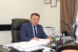 Председатель Чернянского районного суда Юрий Подзолков призвал безусловно выполнять законы России 
