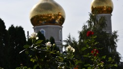 Настоятель Покровского храма села Прилепы Павел Малетич рассказал историю Дня святых жён-мироносиц