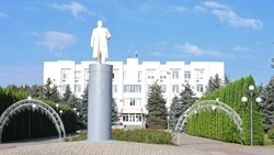 Сергей Морозов поздравил чернянцев с 369-й годовщиной образования посёлка Чернянка