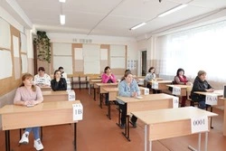 Около 50 родителей чернянских выпускников познакомились с правилами и процедурой ЕГЭ