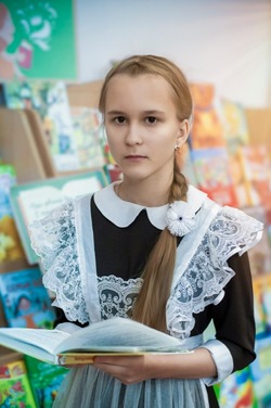Пятиклассница из Чернянки Анастасия Лазарева получила диплом Лучшего юного читателя года