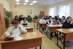 Анна Гырбу и Алёна Куценко победили в районном этапе олимпиады по избирательному праву