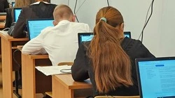 Чернянские старшеклассники будут учиться по новым стандартам с 1 сентября