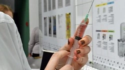 Специалисты Роспотребнадзора — о вакцинации перед школой