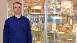 Мастер Ездоченского Дома ремёсел Александр Лунякин представил выставку изделий из фанеры