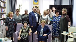 Сотрудники морквинской библиотеки пригласили чернянцев на творческий вечер «У камина»