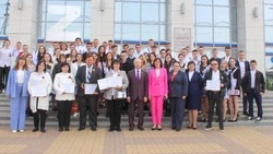 Депутат облдумы Александр Скляров провёл урок парламентаризма для чернянской молодёжи