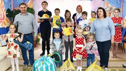 Воспитанники чернянского Центра помощи семье и детям получили подарки к Дню защиты детей