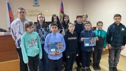 Новореченские школьники ознакомились с работой полицейских Чернянского ОМВД