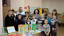 Чернянцы подарили детской библиотеке 120 книг в рамках общероссийской акции