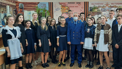 Прокурор Чернянского района Максим Должиков провёл круглый стол с учениками школ района