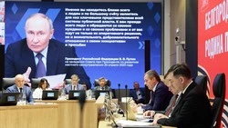Вячеслав Гладков потребовал устранить очередь на землю для многодетных семей