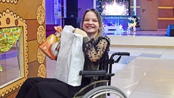 Светлана Антропова из Андреевки поблагодарила фонд «Поколение» за оплату курса реабилитации дочери