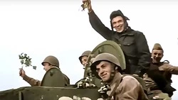 Алексей Лазебный из Малотроицкого прислал в рубрику «Привет из армии» рассказ о службе в кинополку