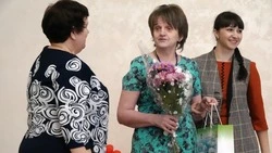 Старооскольская поэтесса Галина Щербинина встретилась с чернянцами в районной библиотеке 