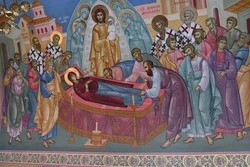 Чернянцы традиционно начали празднование Дня посёлка с божественной литургии в Успенском храме