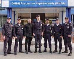 Сотрудники патрульно-постовой службы отмечают 2 сентября свой профессиональный праздник