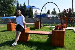 Школьница из Чернянки Анастасия Андреева с семьёй реализовали проект «Сад желаний»