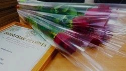 Глава муниципалитета Татьяна Круглякова вручила почётные грамоты и премии чернянским строителям
