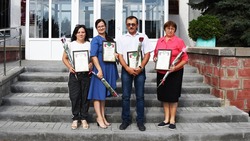 Глава муниципалитета Татьяна Круглякова вручила дипломы председателям чернянских ТОСов