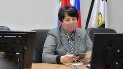 Глава администрации Татьяна Круглякова провела приёмы в Чернянке и Волоконовке