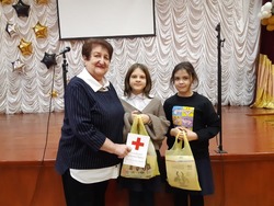 Чернянское отделение Российского Красного Креста провело акцию «Дети — детям»