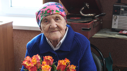 Сельская легенда. Татьяна Амельчакова из Малотроицкого отметила 90-летний юбилей