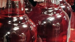 Власти запретят продажу алкоголя на период школьных торжеств